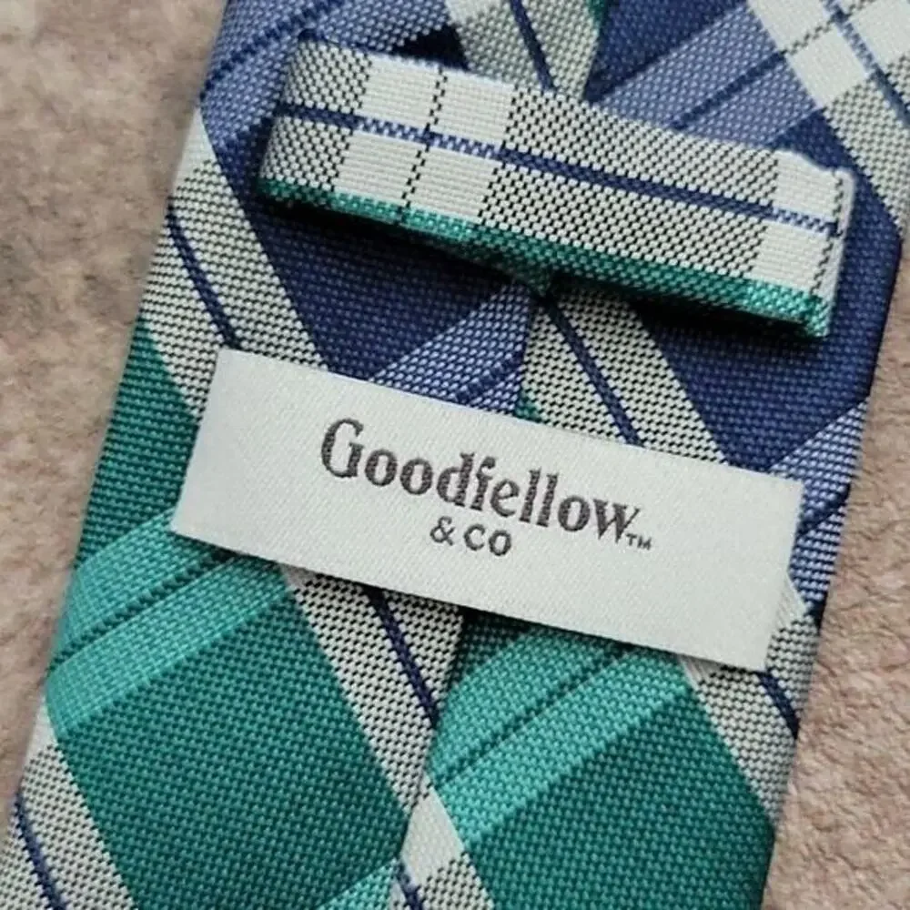 Goodfellow blue, green & white plaid 100% Polyester men's classic slim necktie
